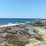 Casa Frontemare Posto Rosso * Торре-Сан-Джованни-Удженто