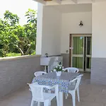 Casa Frontemare Posto Rosso * Торре-Сан-Джованни-Удженто