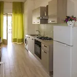 Casa Frontemare Posto Rosso * Торре-Сан-Джованни-Удженто