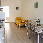 Дом отдыха Casa Frontemare Posto Rosso Торре-Сан-Джованни-Удженто