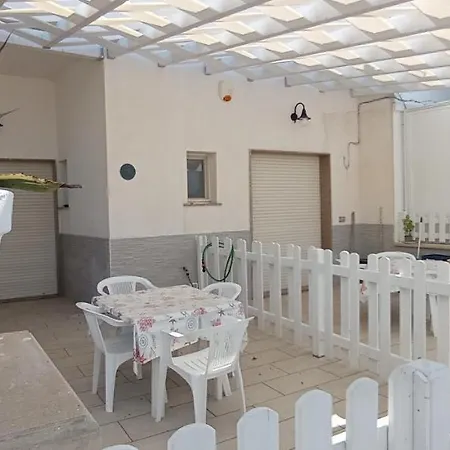 Holiday home Casa Frontemare Posto Rosso