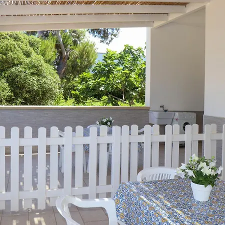 Casa Frontemare Posto Rosso Торре-Сан-Джованни-Удженто