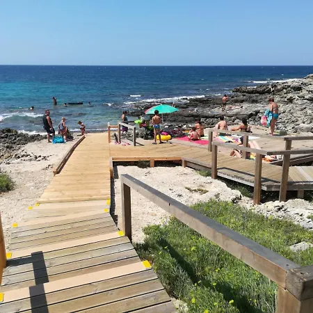 Casa Frontemare Posto Rosso Tatil Evi *