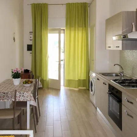 Tatil Evi Casa Frontemare Posto Rosso