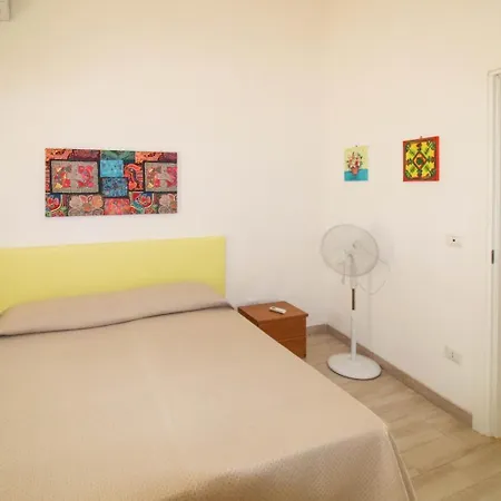 Casa Frontemare Posto Rosso Tatil Evi *